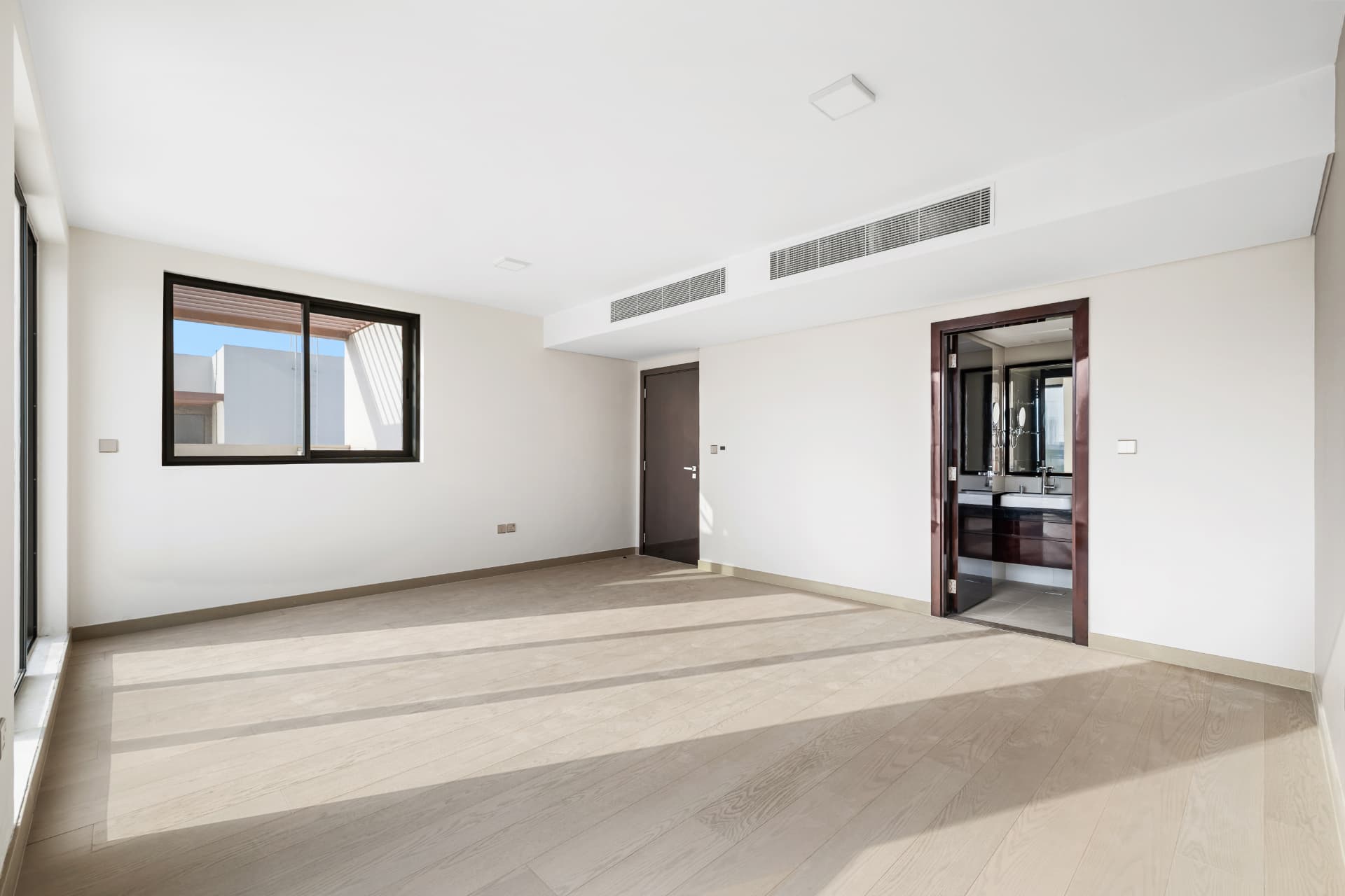 The games room / 6th room as a suite
